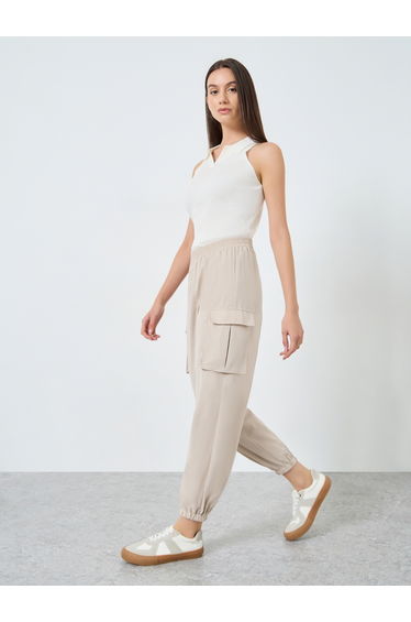 Solid Cargo Pocket Detail Joggers