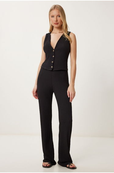Women's Black Textured Summer Saran Flexible Knitted Vest Pants Suit