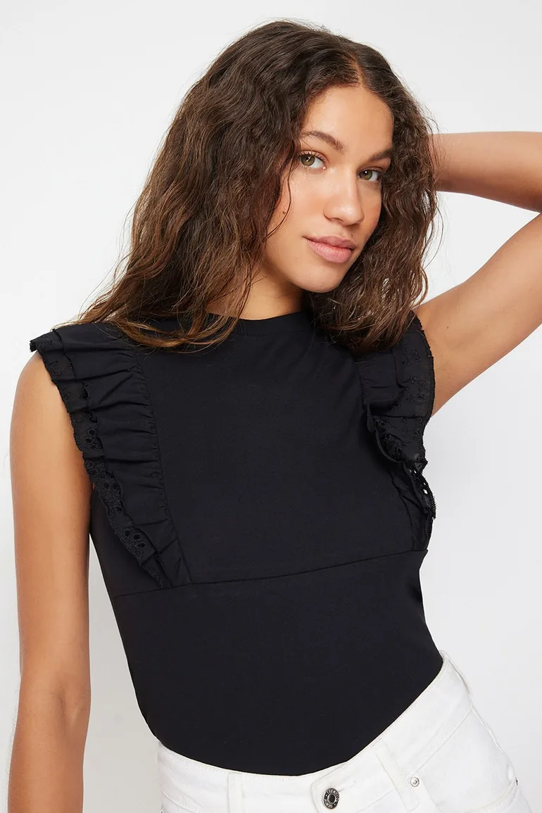 Black Embroidery Detailed Knitted Blouse - 4