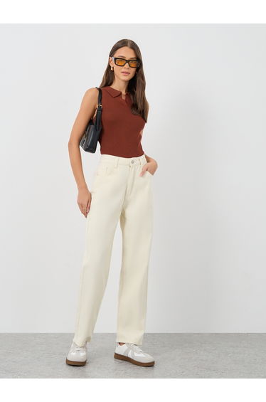 Solid High Rise Tapered Fit Jeans