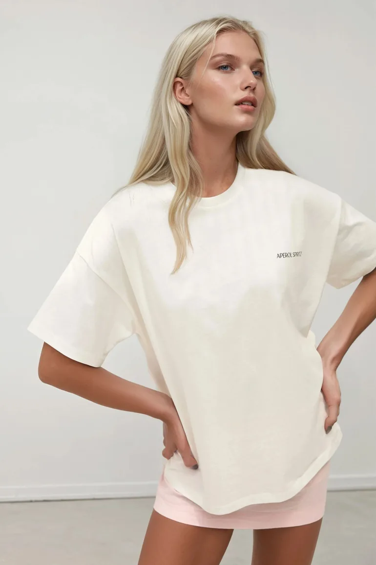 تيشيرت قطن بتصميم واسع بياقة دائرية بطبعة - 2