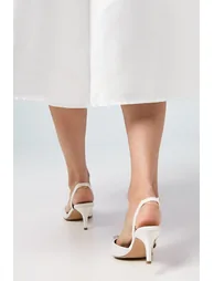 Bridal Sammi Satin Diamante Bow Brooch Slingback Kitten Heel Court Shoes - 3