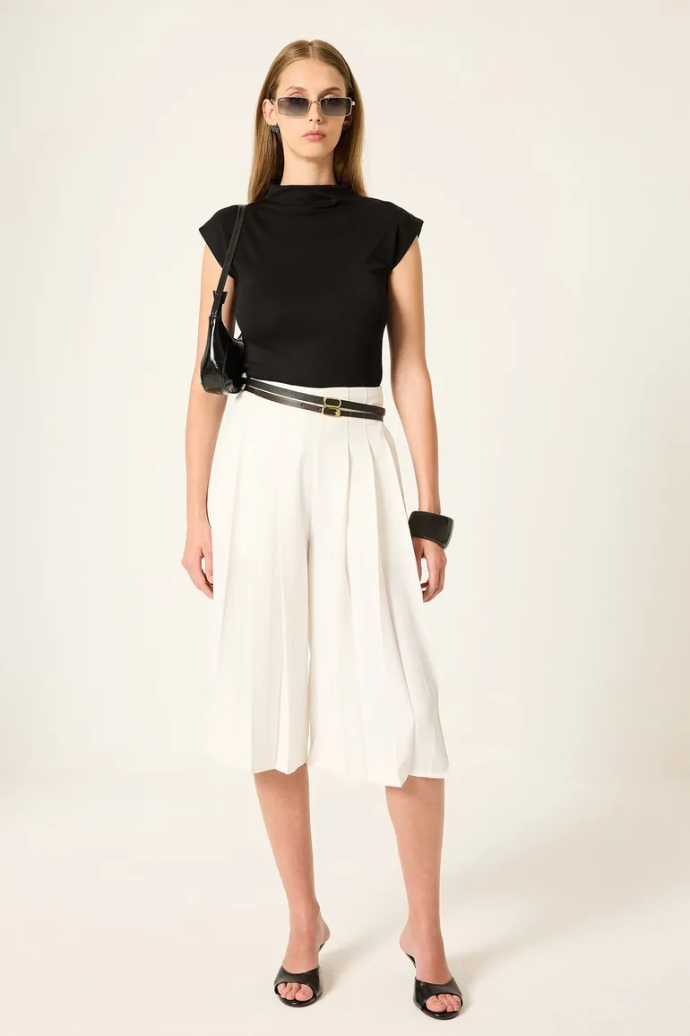 STAND-UP COLLAR BASIC T-SHIRT