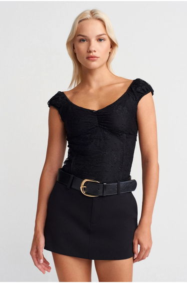 Dilvin Women's Cropped Lace Fitted Top