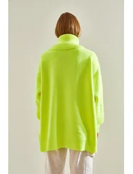 Women's Turtleneck Oversize Knitwear Sweater - 1
