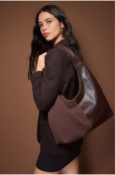 Brown Contrast Oval Women's Maxi Shoulder Bag