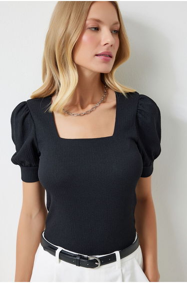 Blouse - Black - Fitted