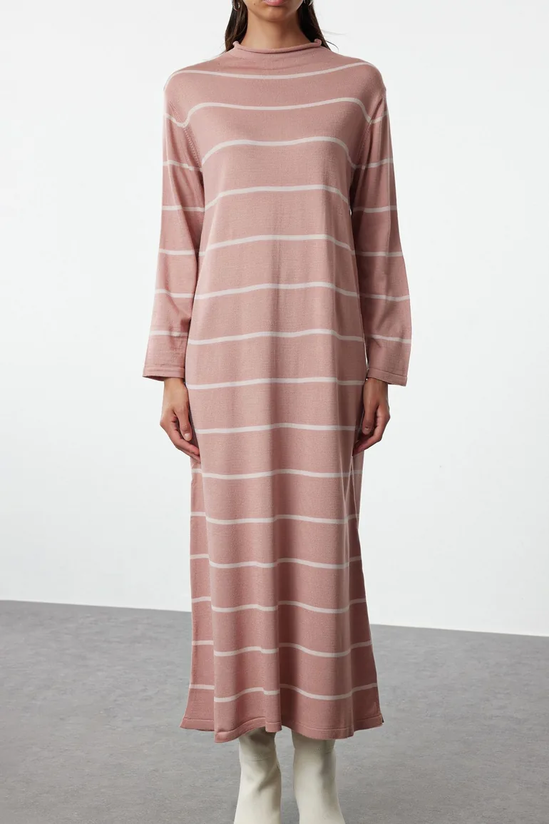 Dusty Rose Stand Collar Striped Knitted Hijab Dress - 4