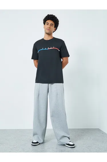 Men Graphic Print Round Neck T-Shirt