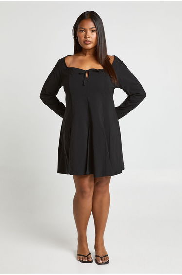 Plus Sweetheart Neckline Godet Skater Dress