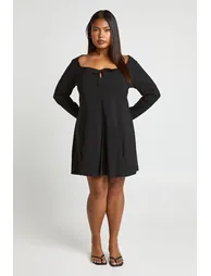 Plus Sweetheart Neckline Godet Skater Dress