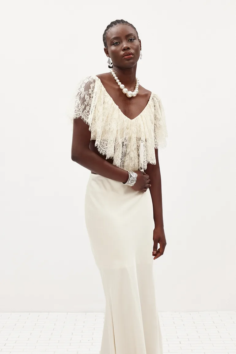 Ilme V Neck Lace Ruffle Top - 2