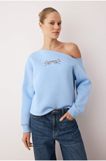 Light Blue Open Shoulder Knitted Sweatshirt