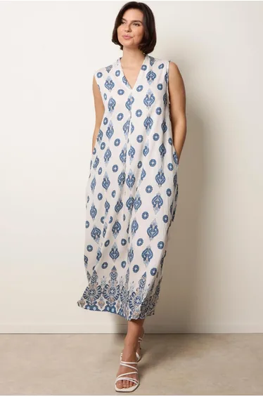 فستان بتصميم بشكل A بطبعة أزهار