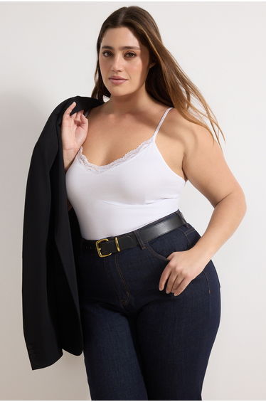 White thin strap stretchy lace collar detailed knitted plus size top