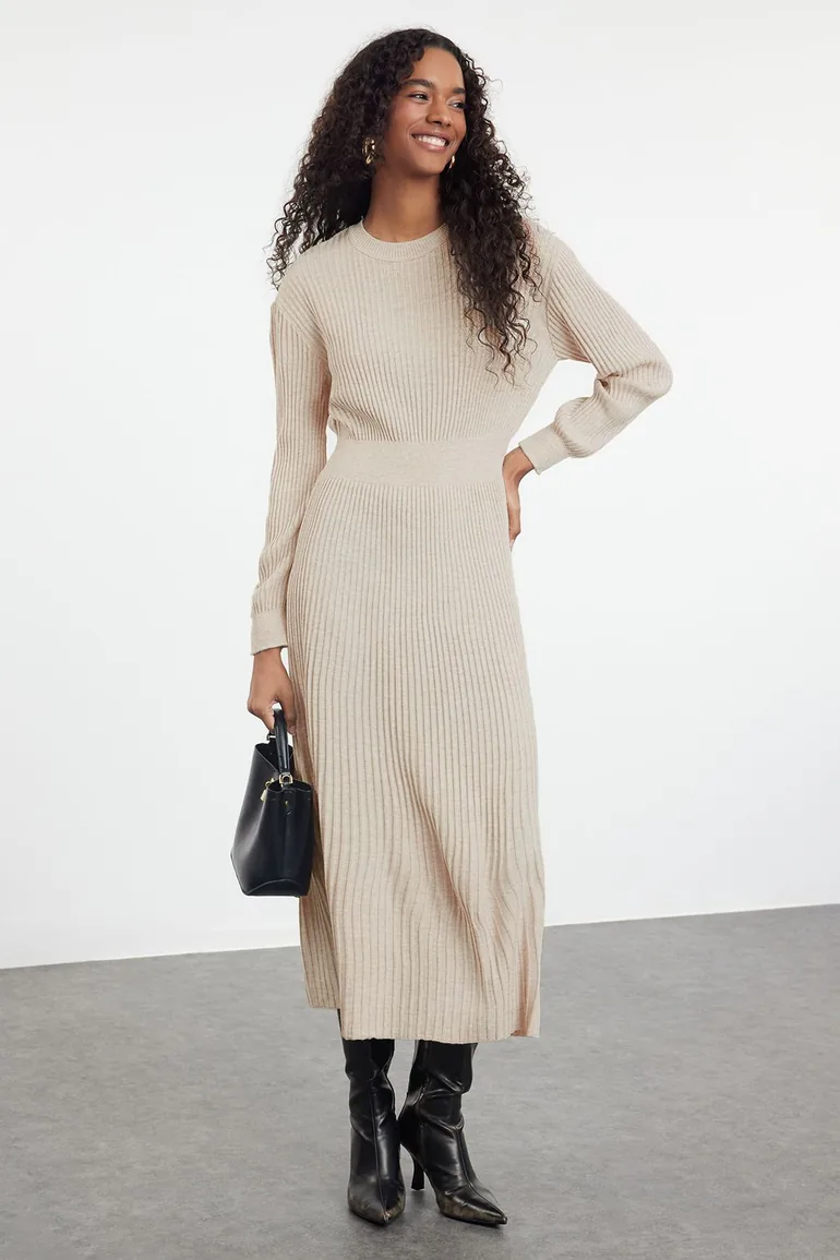 Stone Pleated Knitwear Dress