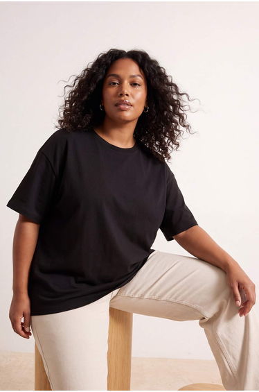 Black 100% Cotton Back Printed Oversize Cut Crew Neck Knitted T-Shirt
