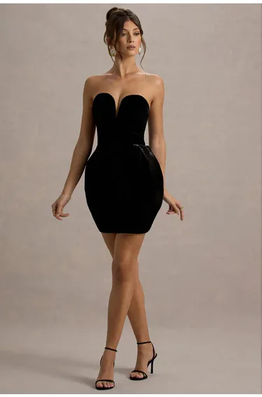 فستان قصير مخمل بياقة سويتهارت بأزهار - أسود