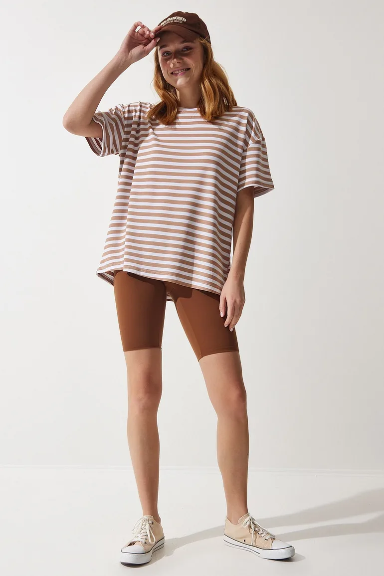 Women's Biscuit Crew Neck Striped Oversize Knitted T-Shirt