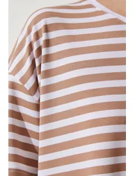 Women's Biscuit Crew Neck Striped Oversize Knitted T-Shirt - 5