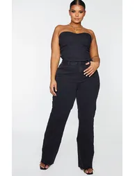 PRETTYLITTLETHING Plus Black Long Leg Straight Jeans