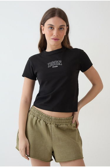 DSGN Studio Embroidered Baby T-Shirt - black