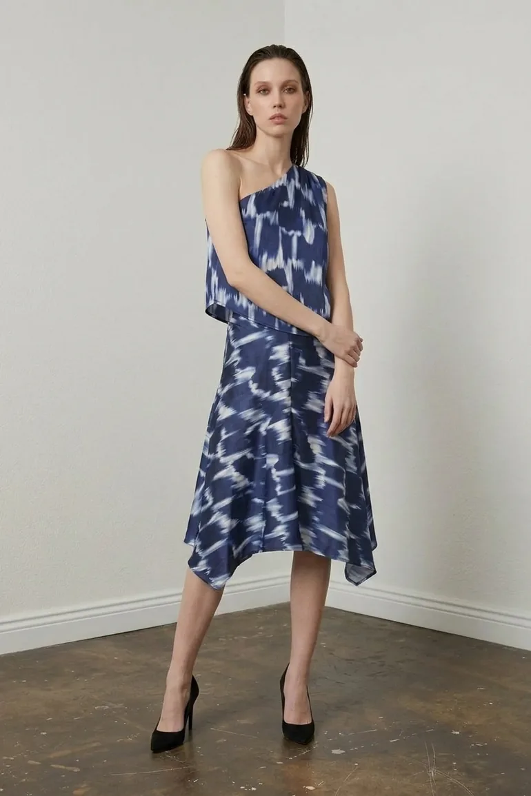 MY FASHION Asymmetrical Satin Blouse and Midi Skirt Set - 3