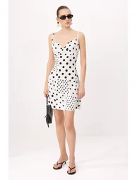 فستان قصير منقط على شكل حرف A