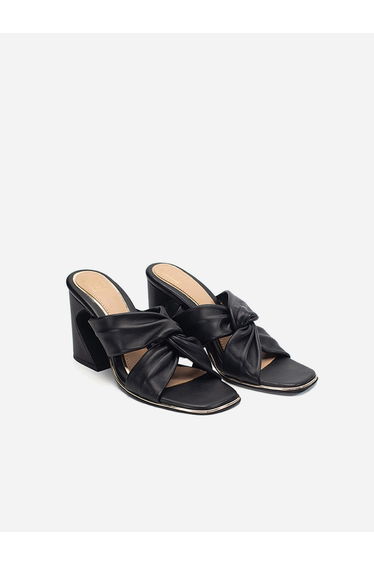 Women Black Criss Cross Leather Block Heel Sandals