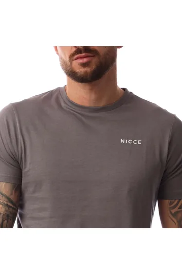 توب نشي بأكمام قصيرة