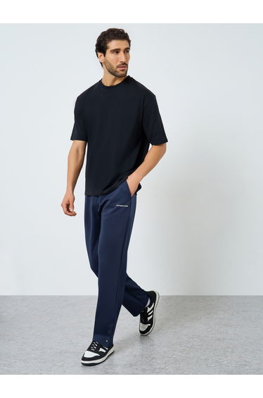 Men Navy Blue Relaxed Fit Open Hem Scuba Pants