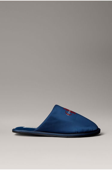 Hotel Slipper Monologo Moonlit Ocean