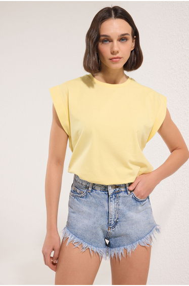 Light Yellow 100% Cotton Padded Look Basic Crew Neck Knitted T-Shirt