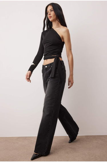 Blouse - Black - Slim fit