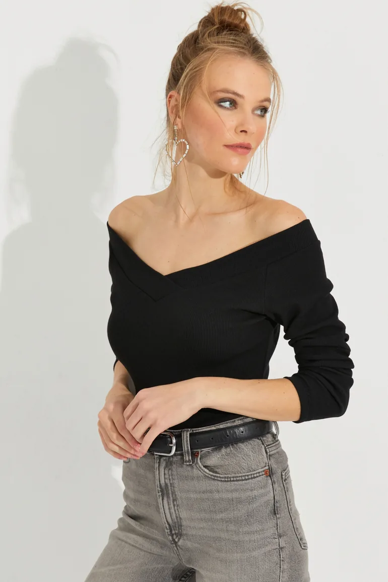 Women's Black Camisole Blouse - 7