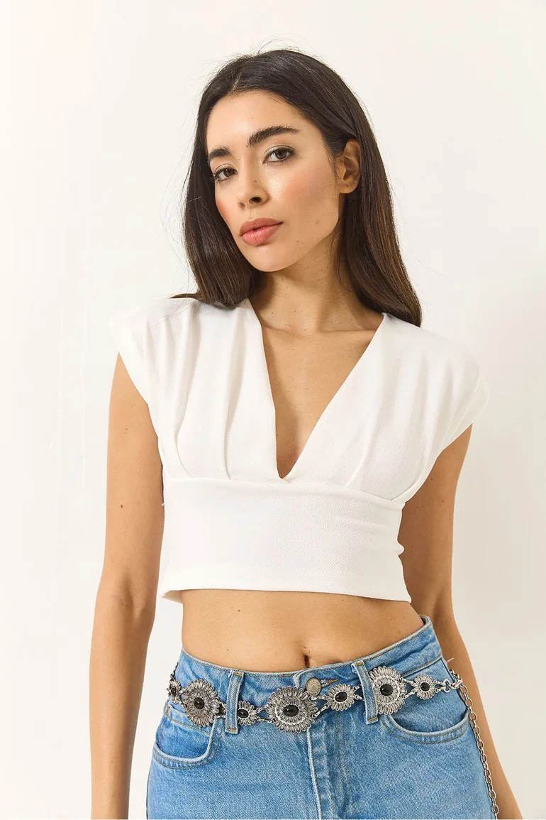Women's Lightweight Low-Cut Crop Blouse - 3