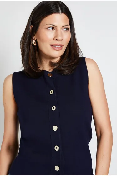 سترة فيست واليس باللون الكحلي