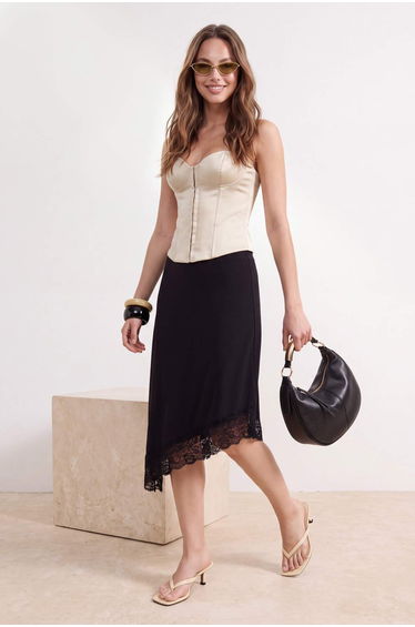 Black A-Line/ Bell Shape Asymmetrical Lace Detailed Midi Stretchy Knitted Skirt