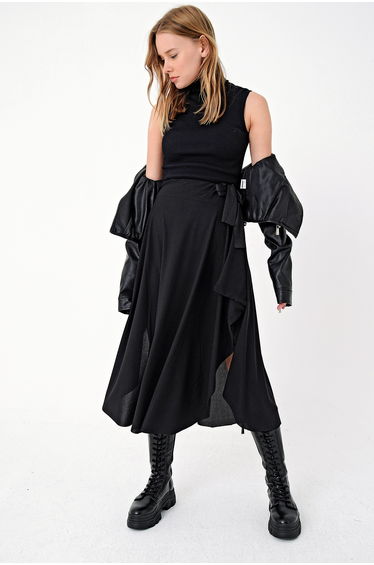 Skirt - Black - Midi
