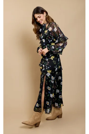 فستان ليتل مسترس شيفون أسود ماكسي بقصة مستقيمة بأكمام طويلة بطبعة أزهار