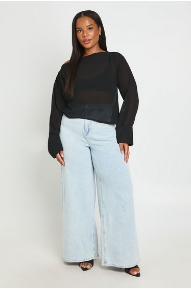 Plus Ruched Shoulder Asymmetric Hem Long Sleeve Top - black