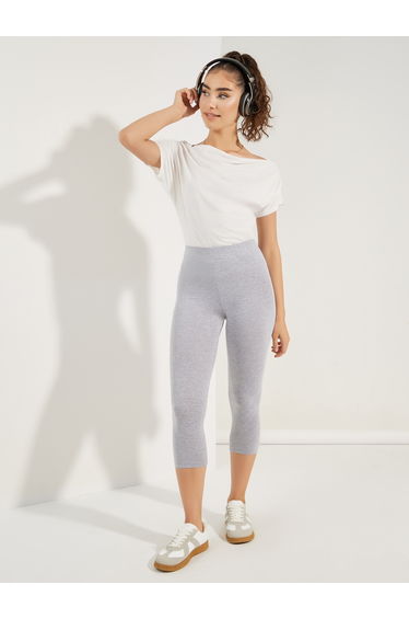Elastic Waistband Basic Capri Length Leggings