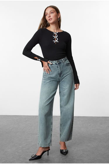 Black Bow and Cut Out Detailed Crew Neck Slim/Fitting Knitted Blouse