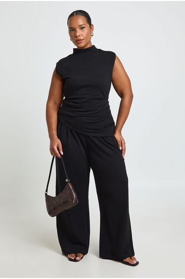 Plus Asym Hem Ruched Waist Top - black