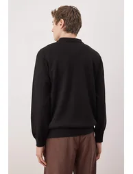Black regular polo neck plain sweater - 4