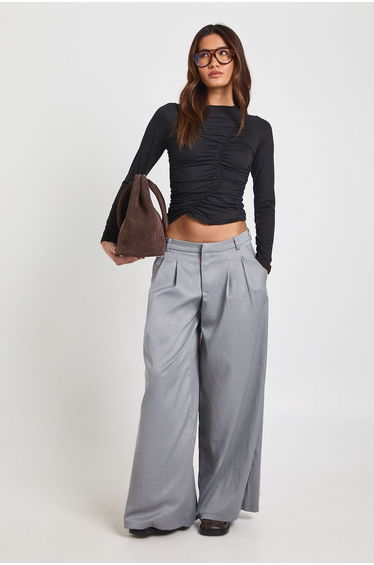 Asymmetric Ruched Detail Long Sleeve Top - black