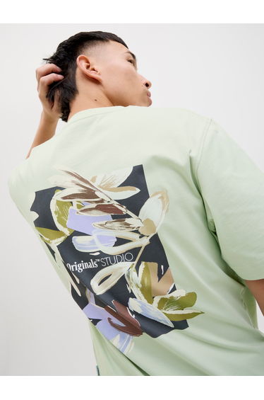 Jorvarenna Painted Back Short Sleeve Crew Neck T-Shirt