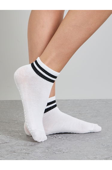 Dual Stripe Ankle Length Silicon Pad Yoga Socks