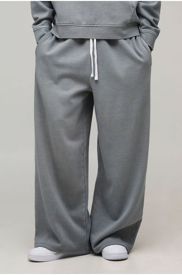 Essential Washed Extreme Wide Leg Jogger - washed grey
