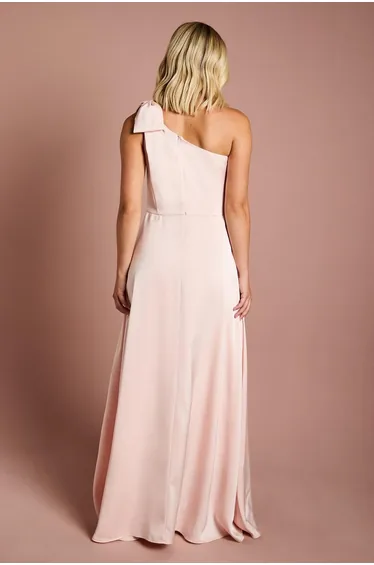 فستان بكتف واحد بفيونكة